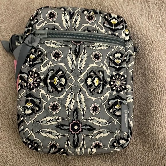 RFID Small Convertible Crossbody NWT - Picture 3 of 10